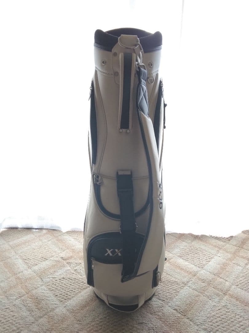 XXIO　キャディバッグ　男女兼用　ヘッドカバー付き