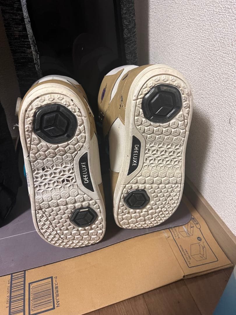 DEELUXE スノーボードブーツ ホワイト/ベージュ/