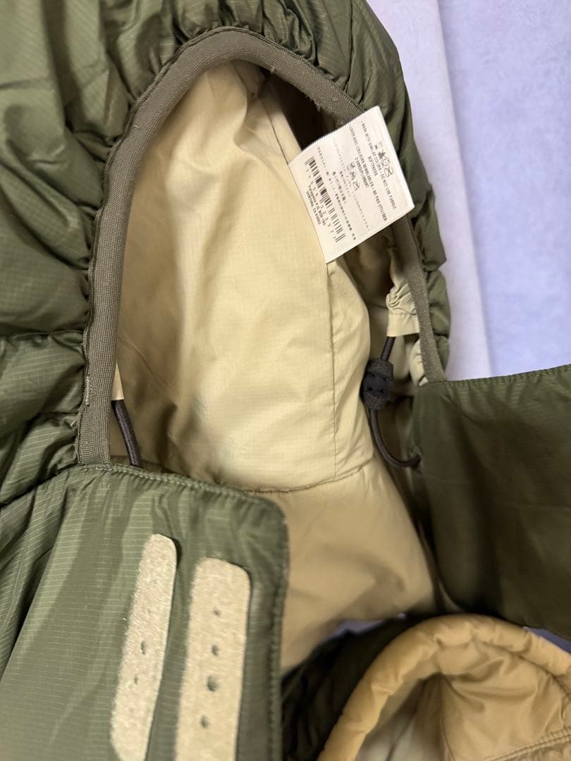 patagonia パタゴニア パフジャケット フード付き　ミリタリー