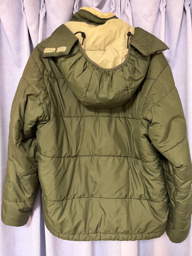 patagonia パタゴニア パフジャケット フード付き　ミリタリー
