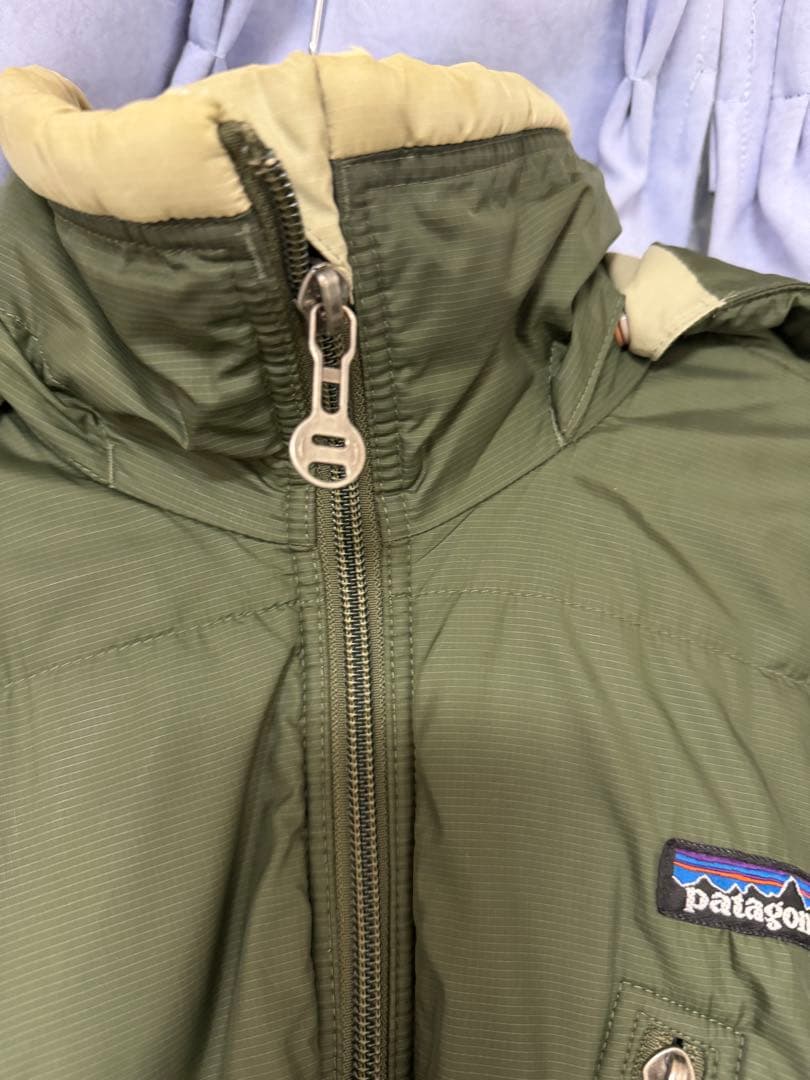 patagonia パタゴニア パフジャケット フード付き　ミリタリー