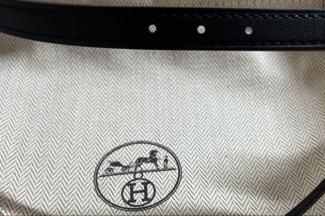 【新品未使用】HERMES　エルメス　リバーシブルベルト　ゴールド　黒　13mm