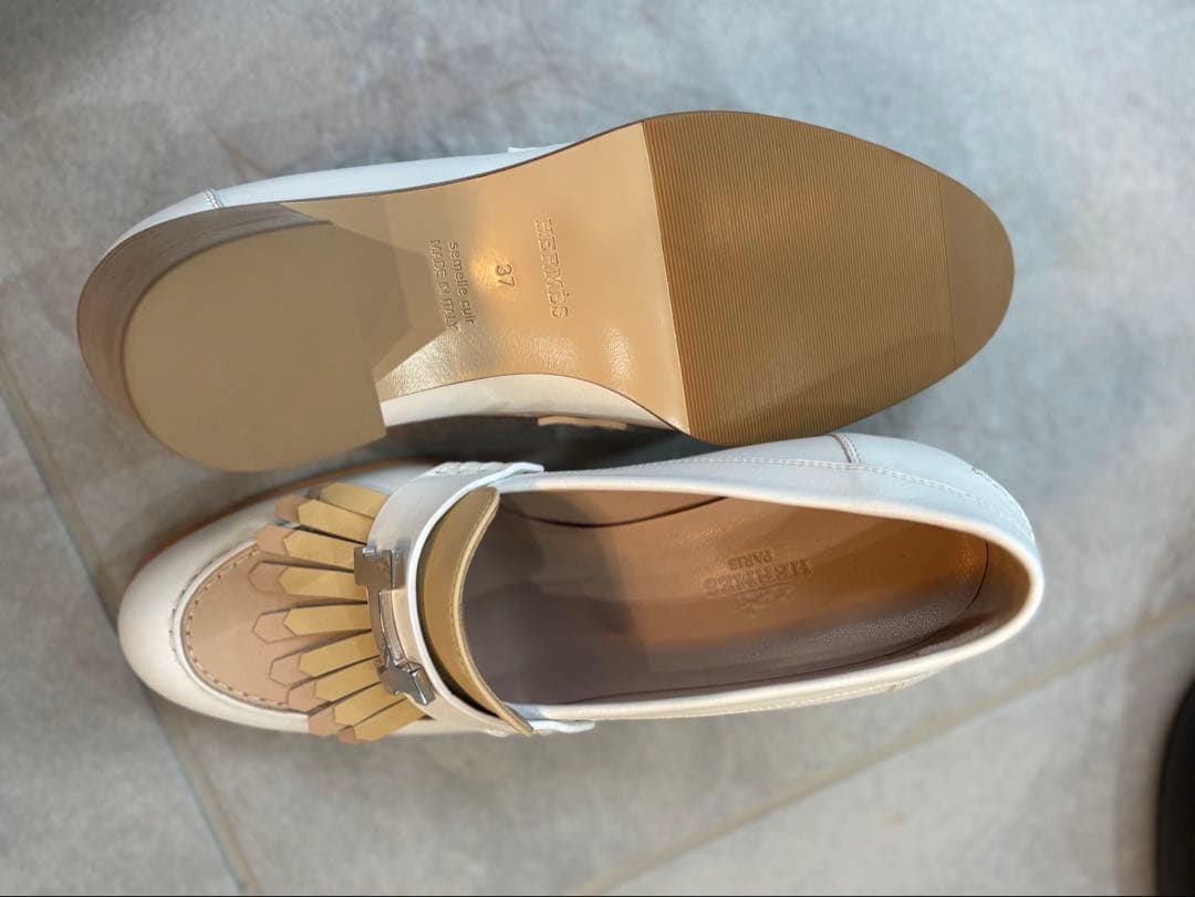 エルメス エリゼ レザー H金具 フリンジ パンプス ホワイト