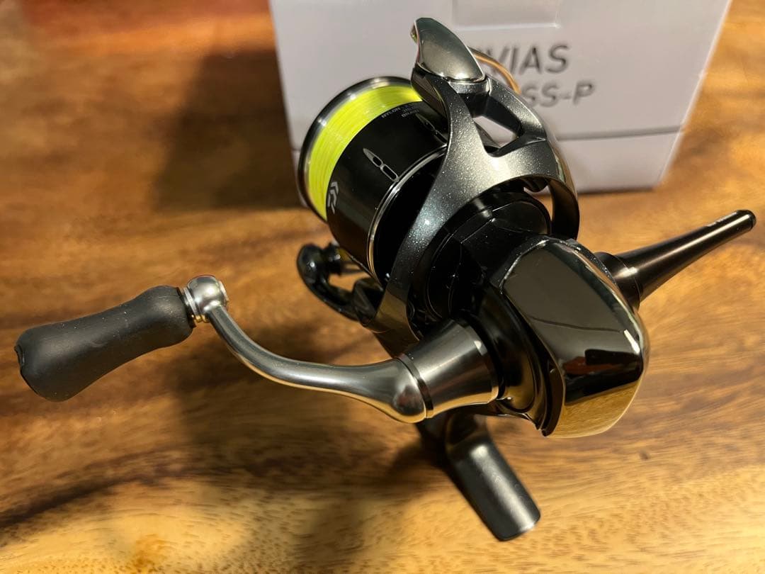 27日限定価格】ダイワ 24ルビアスSF2000SS-P カスタムセット 【27日