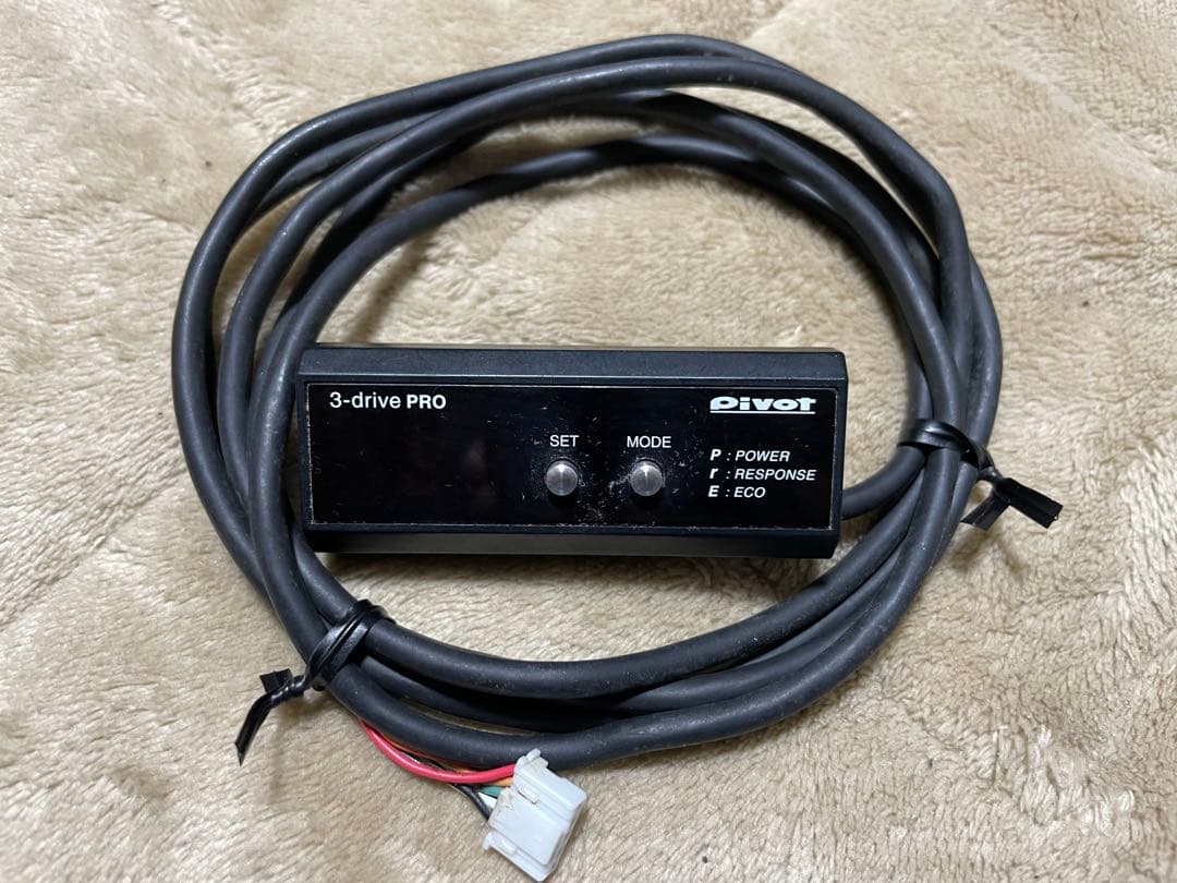 PIVOT スロットルコントローラー 3-drive · PRO