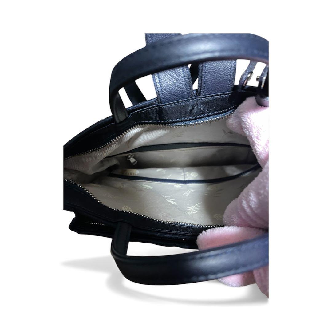 米*ヤ様 イビサ IBIZA のリュック　ネイビー　美品