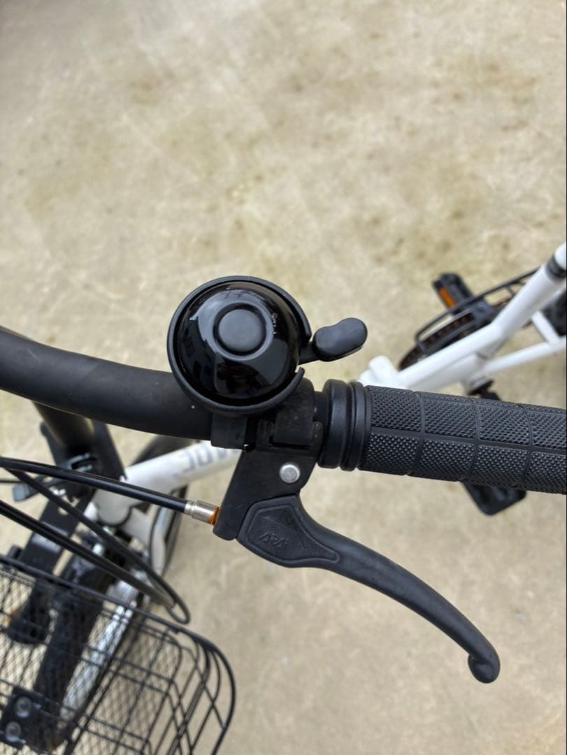 ランドスケープ　20型　ホワイト　折りたたみ自転車