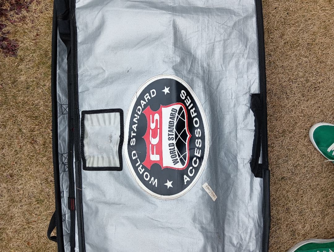 FCS サーフボードケース シルバー