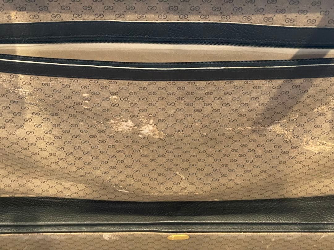 ゆ*み様 GUCCI グッチ レザー アタッシュケース ビジネスバッグ ブリーフ