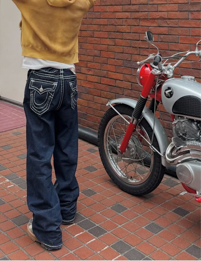 通販ファッション - True Religion フレアデニム io着用 28 JOEY SUPERT