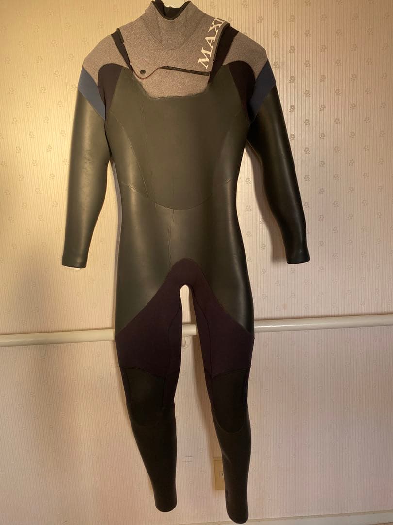 中古セミドライ5x3mm ネックエントリー