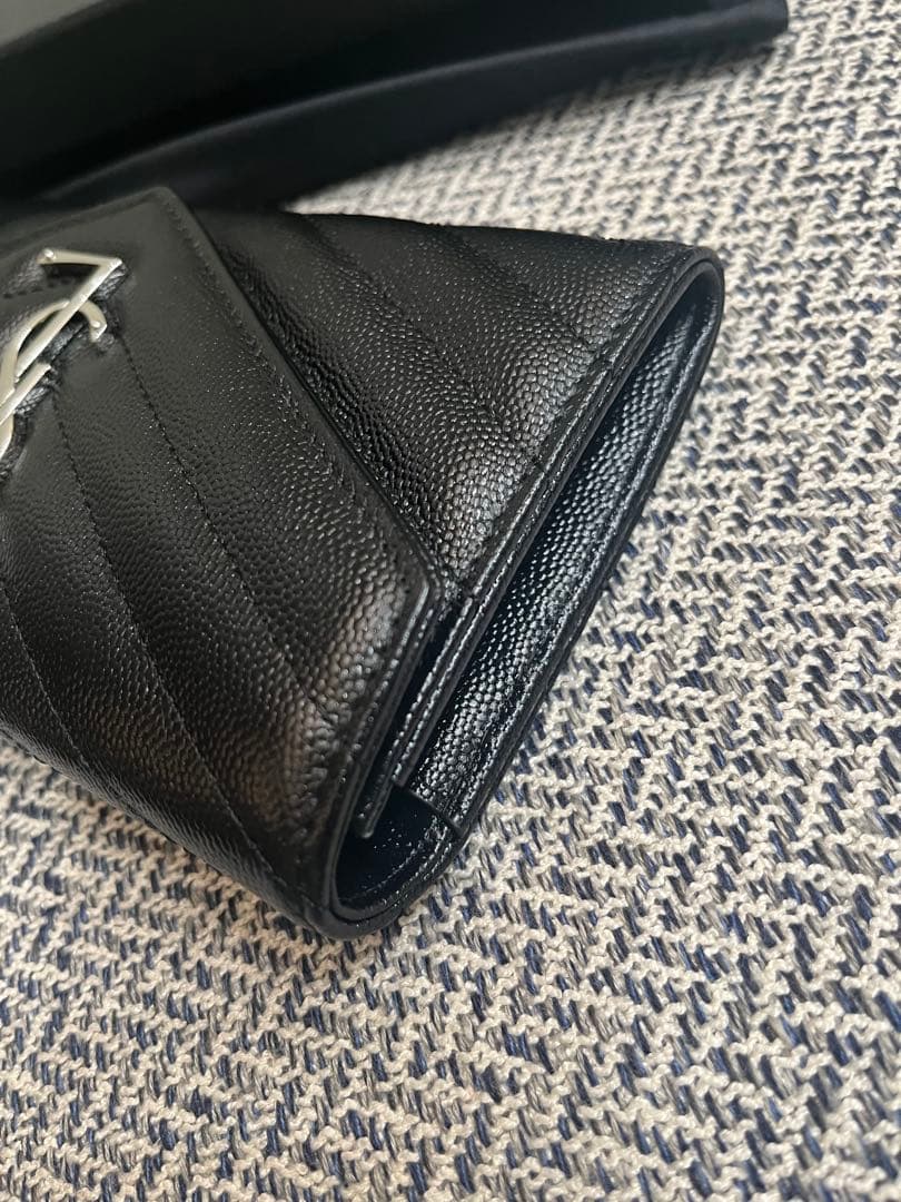 カサンドラ マトラッセ ウォレット長財布