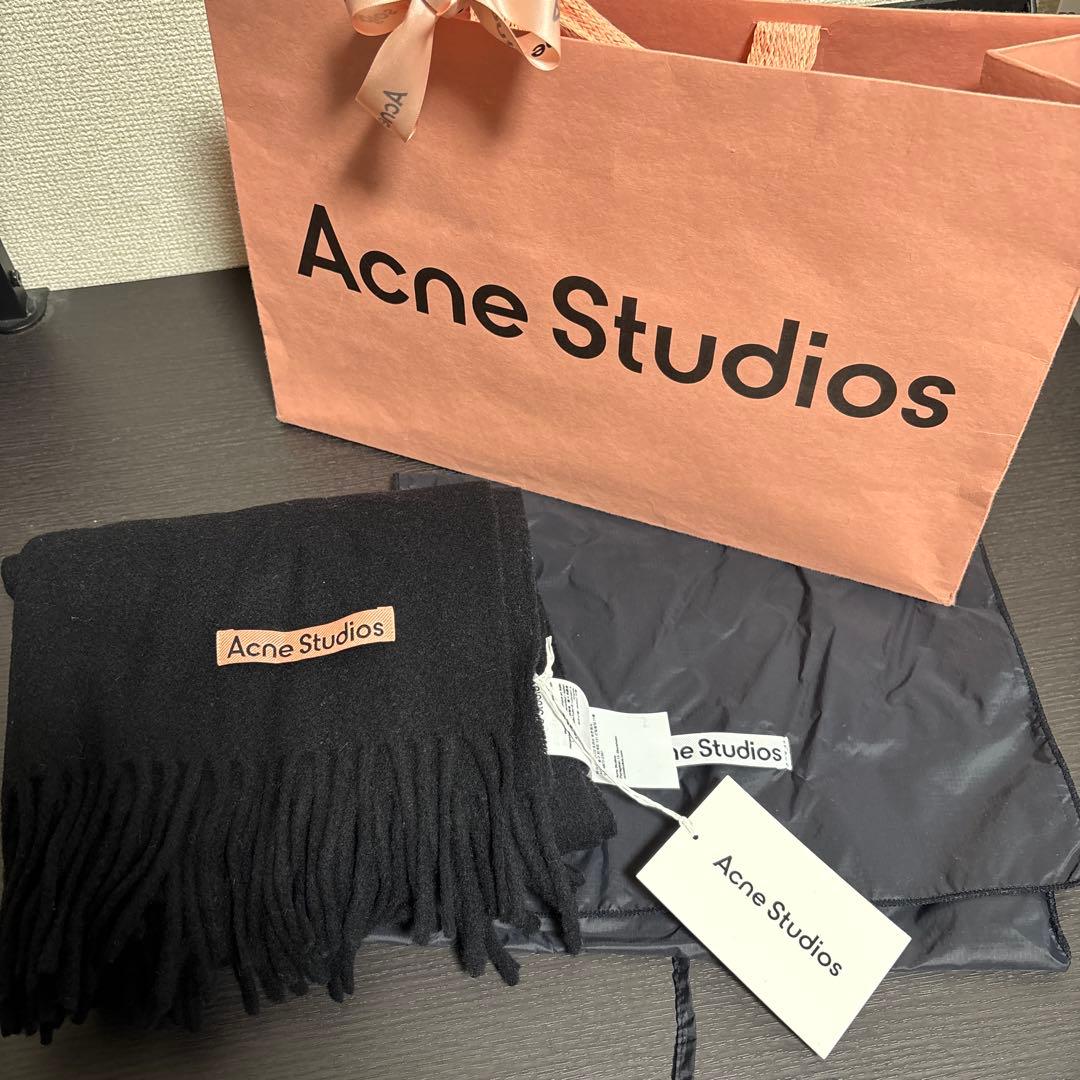 Acne studiosフリンジウールスカーフ - スキニー（ブラック）
