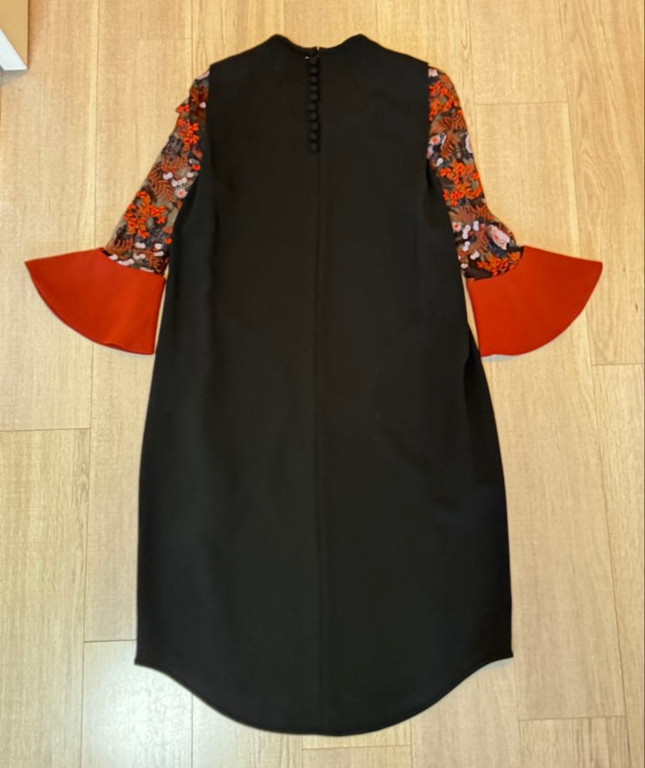 マメ　マメクロゴウチ　膝丈　ワンピース　ドレス