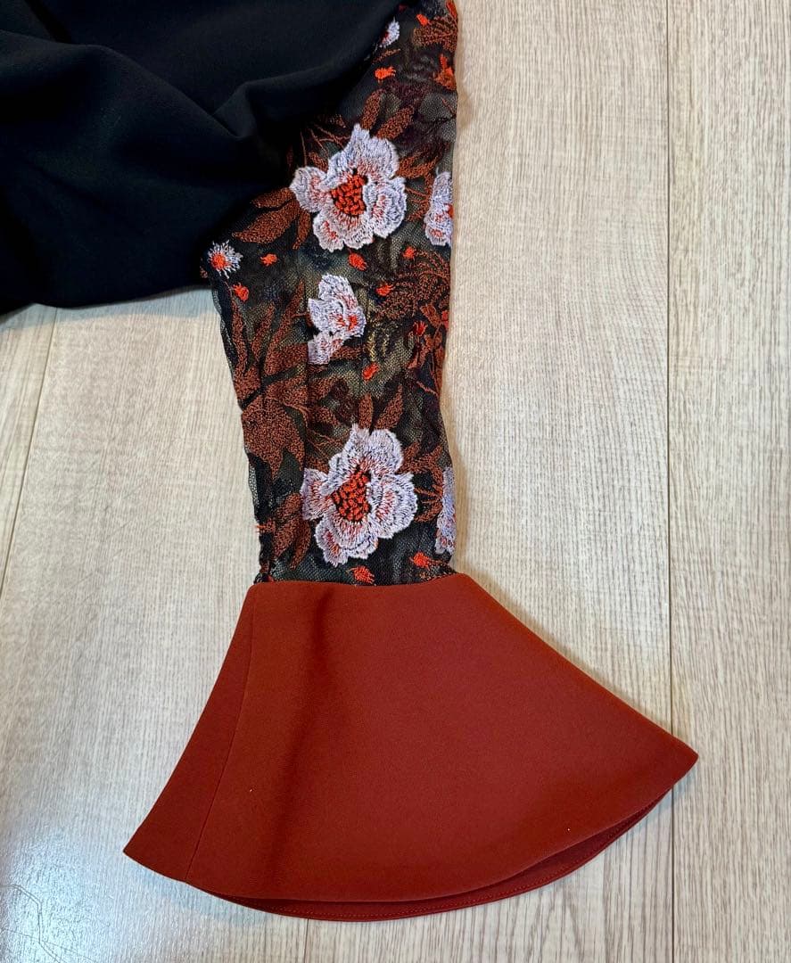 マメ　マメクロゴウチ　膝丈　ワンピース　ドレス