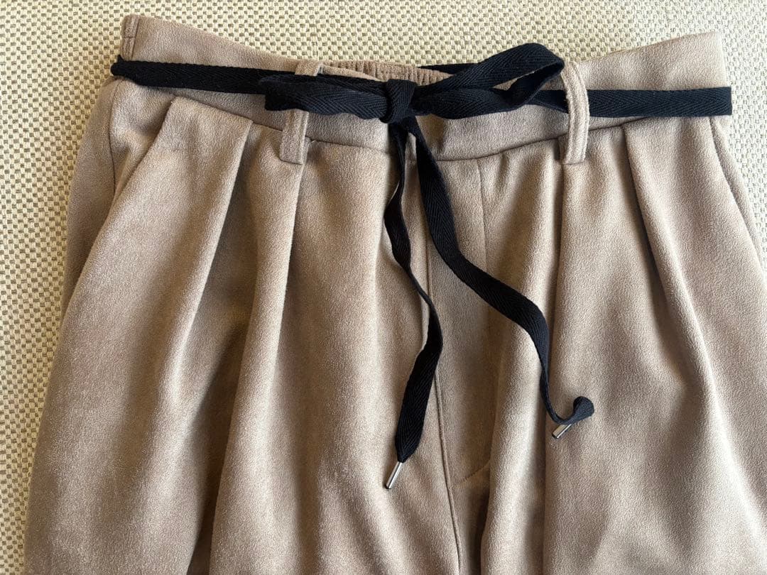 25年試着のみ美品スウェードタックパンツ希少TMサイズDOUDOUドゥドゥ