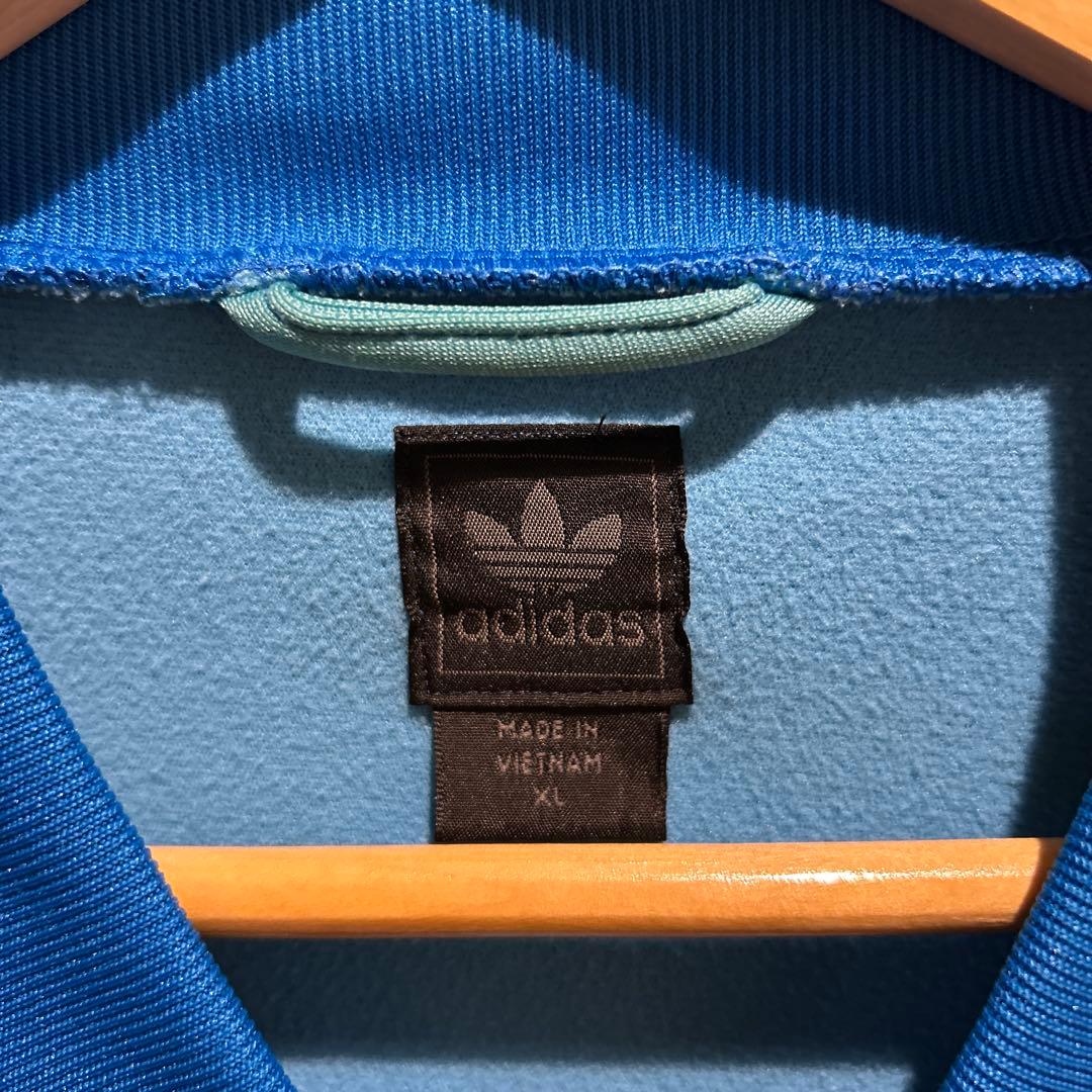 adidas アディダス　00s 人気カラー　刺繍ロゴ　ビッグサイズジャージ古着