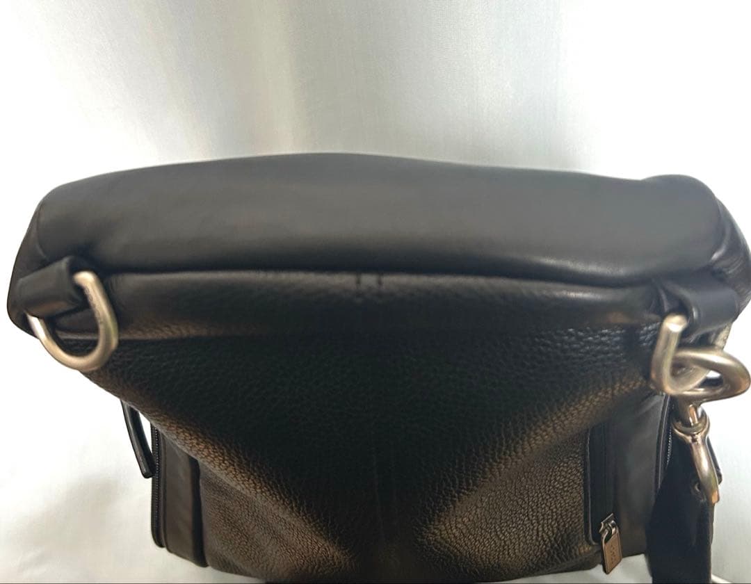 O*A様 COACHコーチ　ボディバッグ　ショルダーバッグ