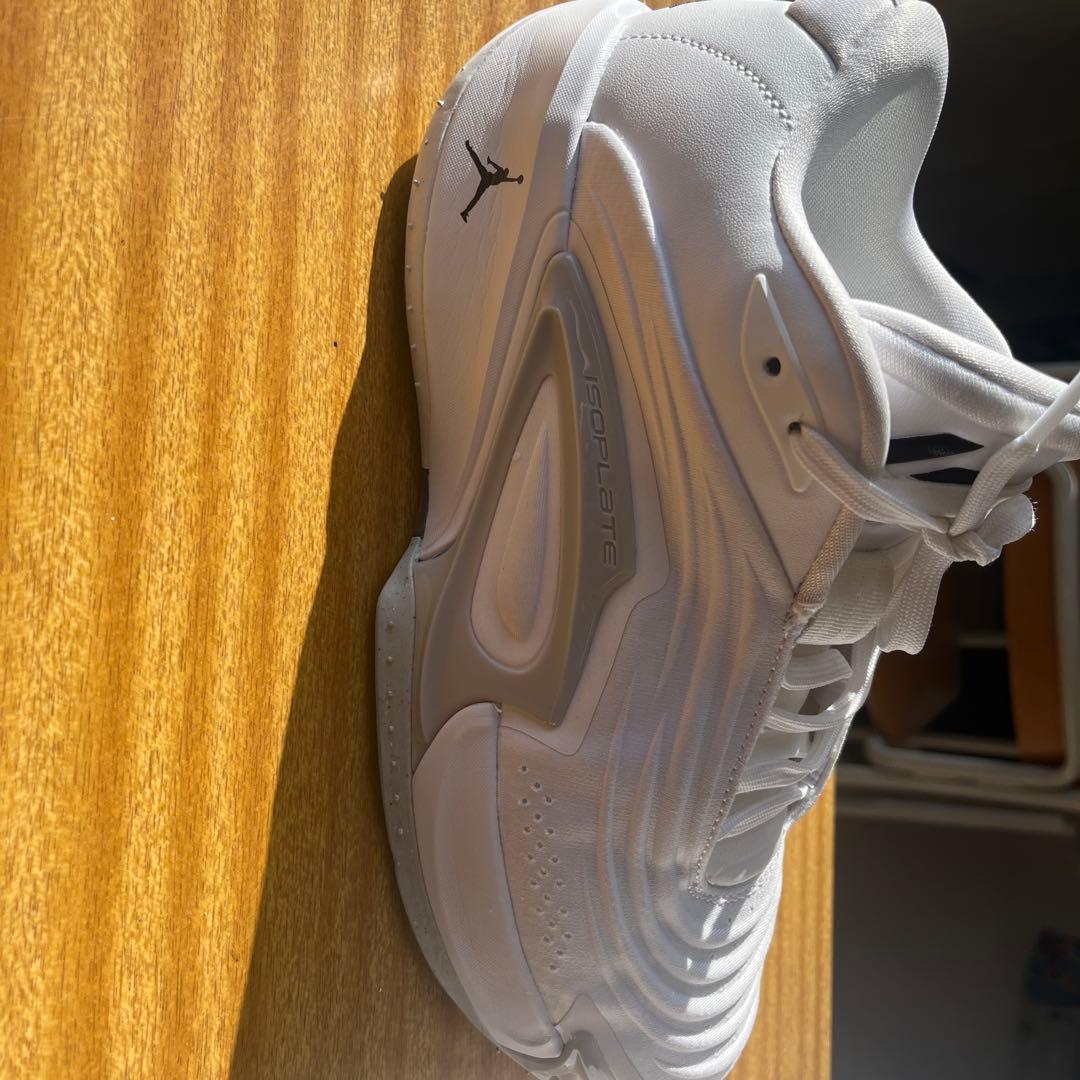 バスケットシューズ　ジョーダン　ルカ3