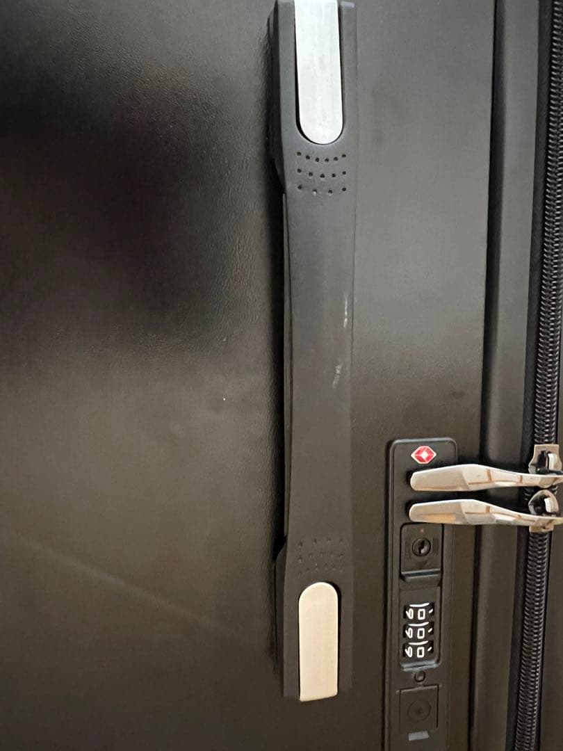 子供が乗れるキャリーケース キッズトラベルNEO ホワイト