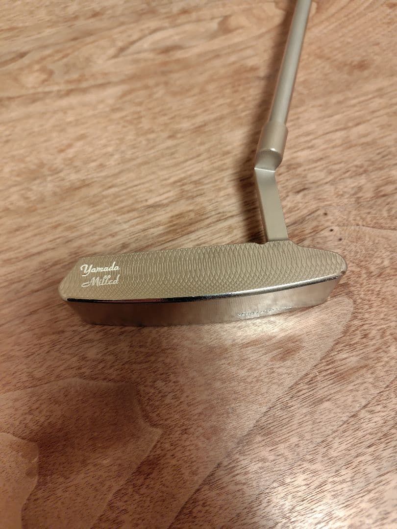 美品山田パター　エンペラー2 REVEグリップ