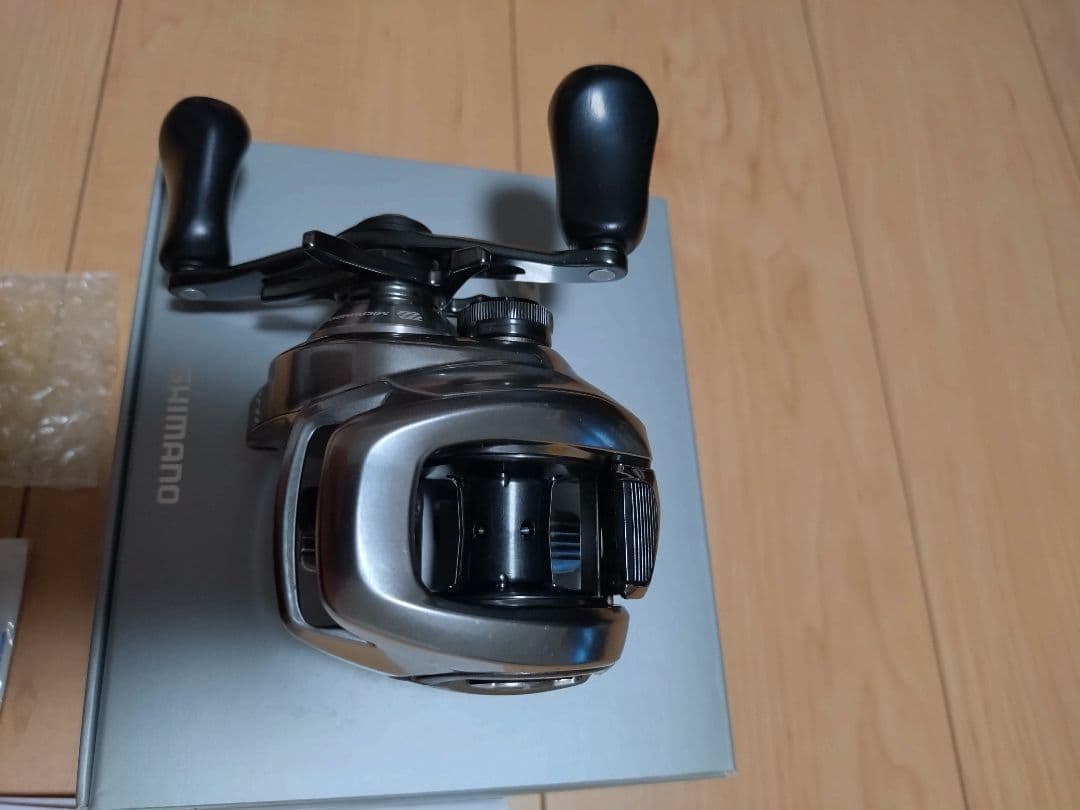 シマノ 18バンタムMGL HG 右巻き 交換用ノーマルギア付き