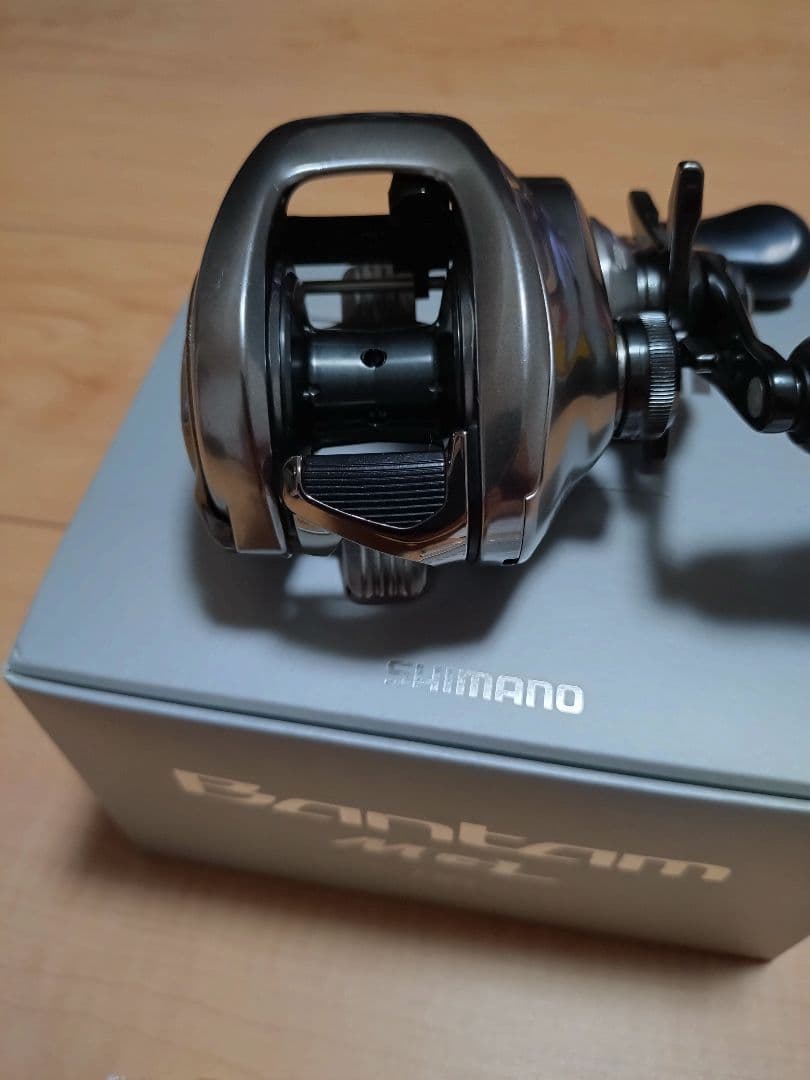 シマノ 18バンタムMGL HG 右巻き 交換用ノーマルギア付き