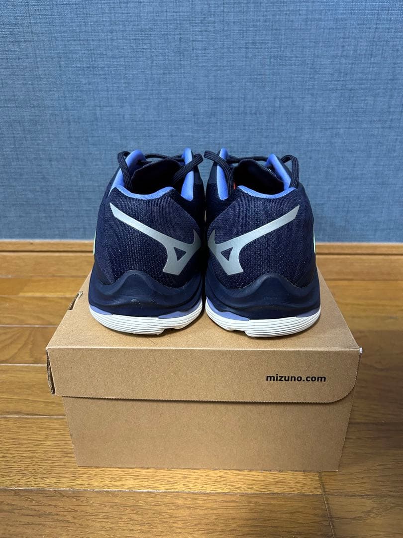 MIZUNO ミズノ　ウェーブライトニングZ7 28.0cm