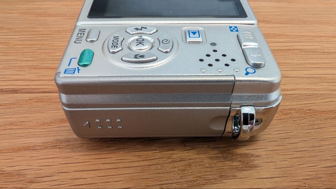 中古品】PENTAX Optio S10 オールドコンデジ 希少色 【中古品】PENTAX