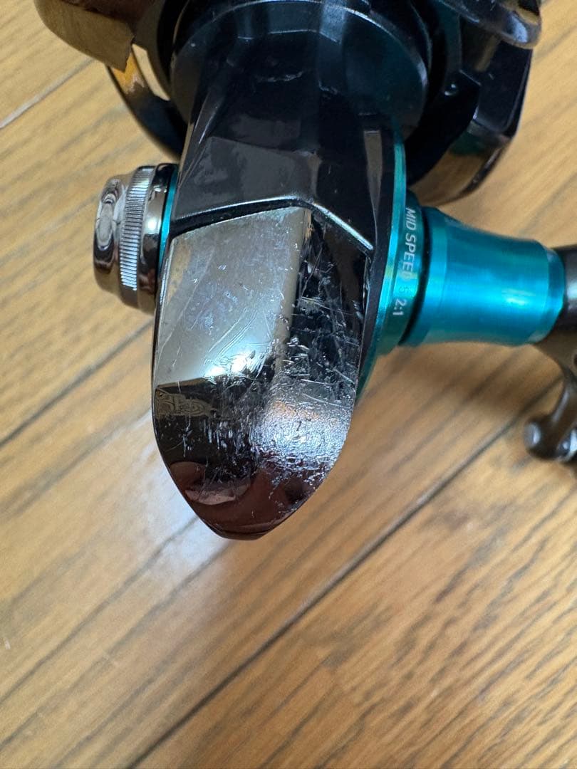 ダイワ 21 エメラルダス AIR LT-2500-DH リールスタンド付き