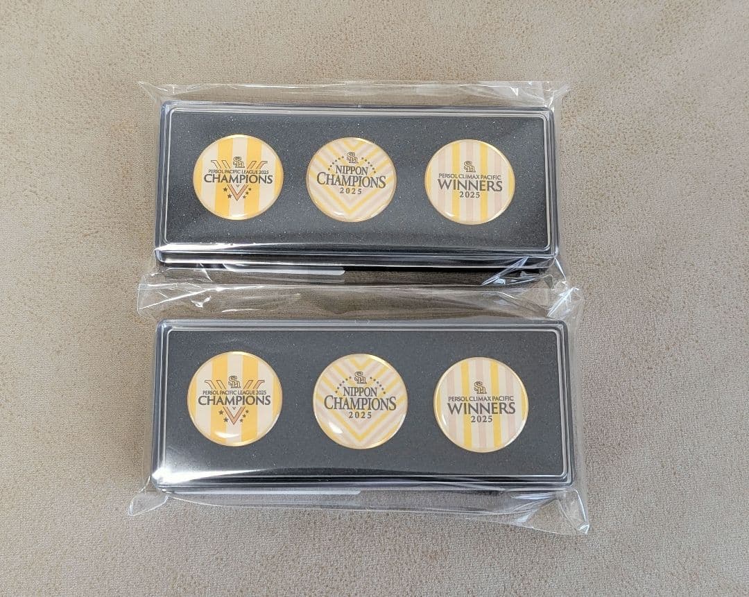 ソフトバンクホークス✩2025年チャンピオンピンバッジ✩3種×2個セット