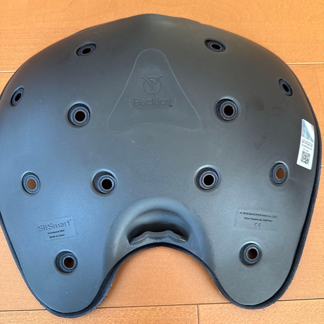 BackJoy メディコアリリーフPro＋ レギュラーサイズ ブラック