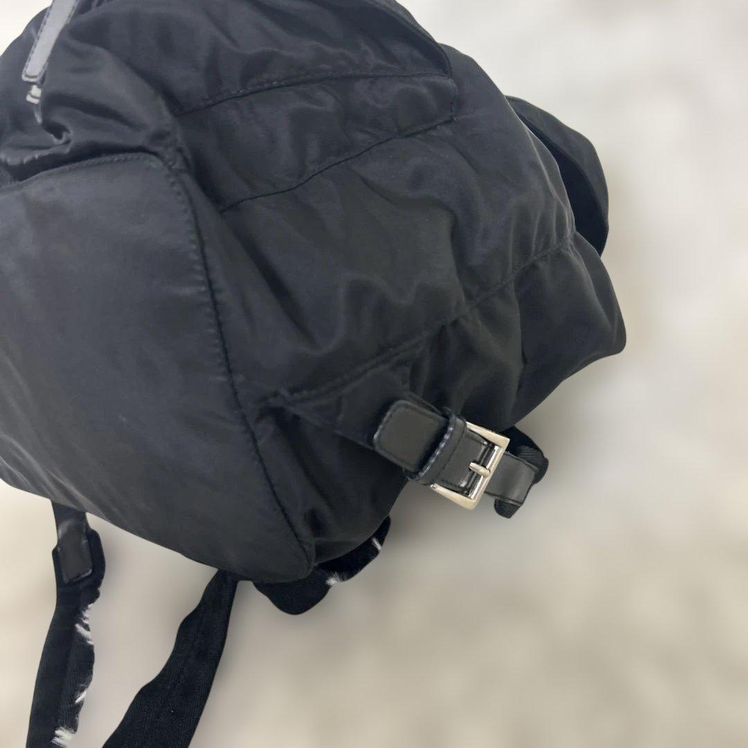 美品✨ お値下げ不可　プラダ PRADA ナイロン 黒 リュック 三角ロゴ