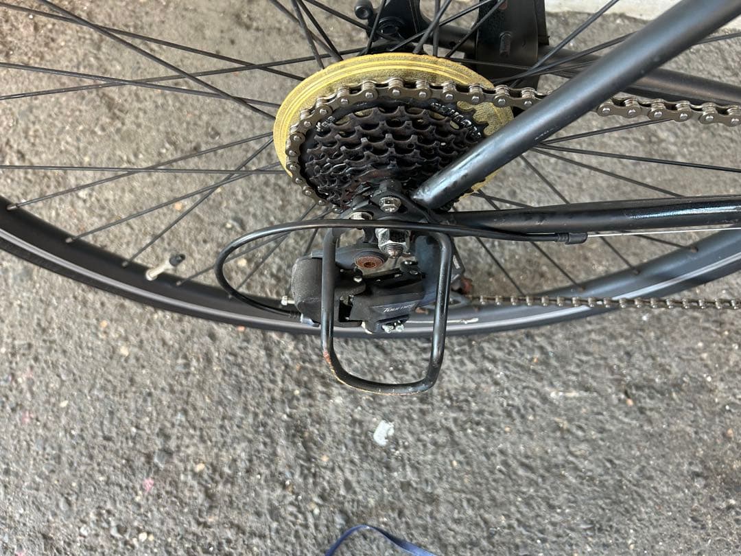 クロスバイク7段変速　名古屋市近郊手渡しのみ名古屋市中村区北区配送無料