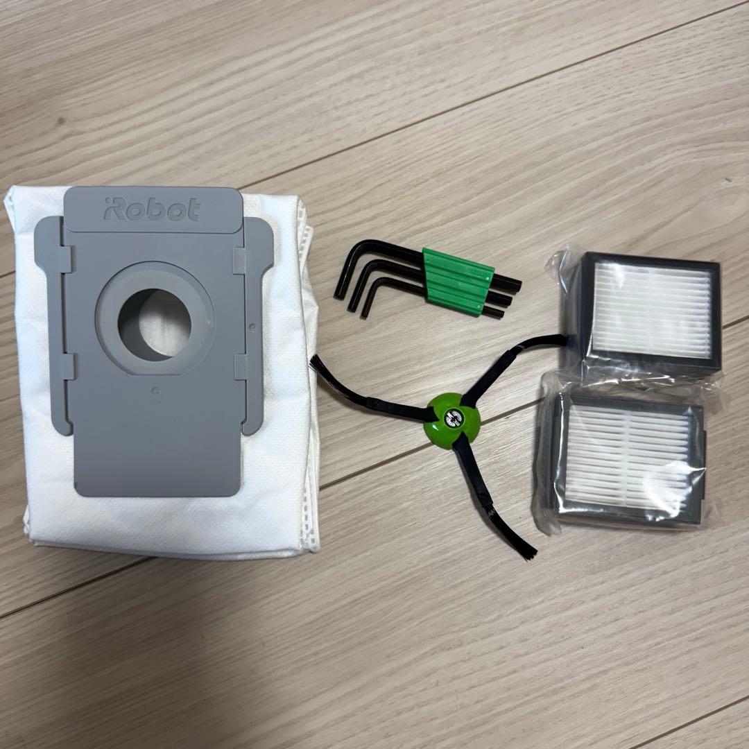 iRobot Roomba ロボット掃除機本体　i3 i5＋