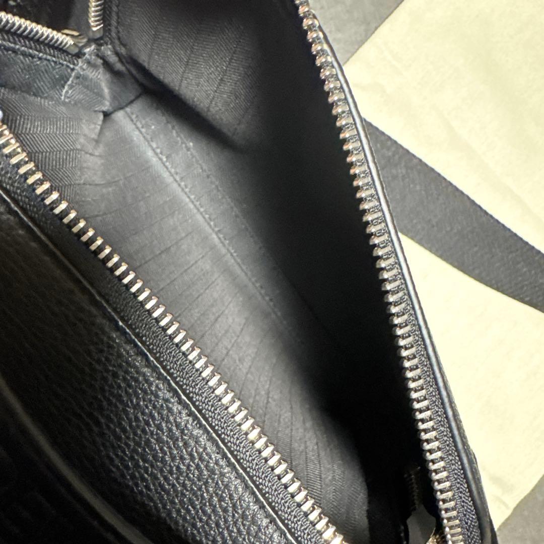 LOEWE ブラック ショルダーバッグ