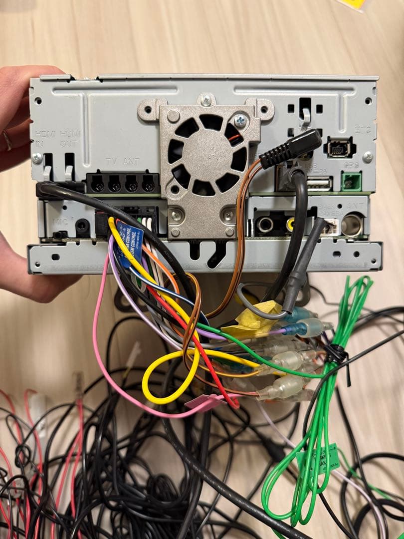 Pioneer carrozzeria カーナビ　AVIC-RZ812-D