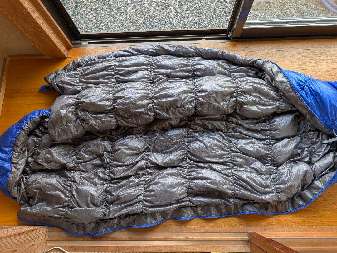 ✨本体美品　モンベル　ULスーパーストレッチダウンハガー#4　ダウンハガー