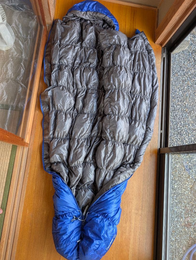 ✨本体美品　モンベル　ULスーパーストレッチダウンハガー#4　ダウンハガー