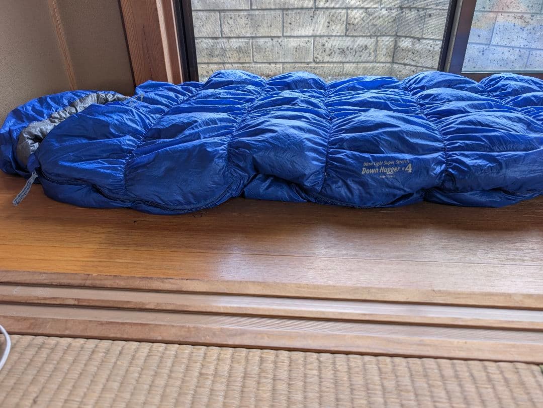 ✨本体美品　モンベル　ULスーパーストレッチダウンハガー#4　ダウンハガー