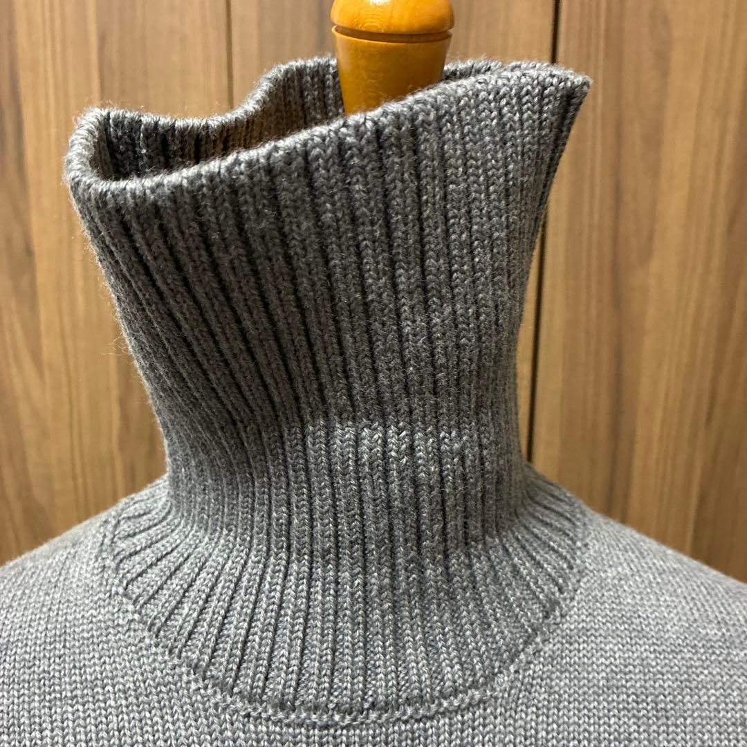 美品　ZANONE（ザノーネ） 5Gグレー タートルネック ニット