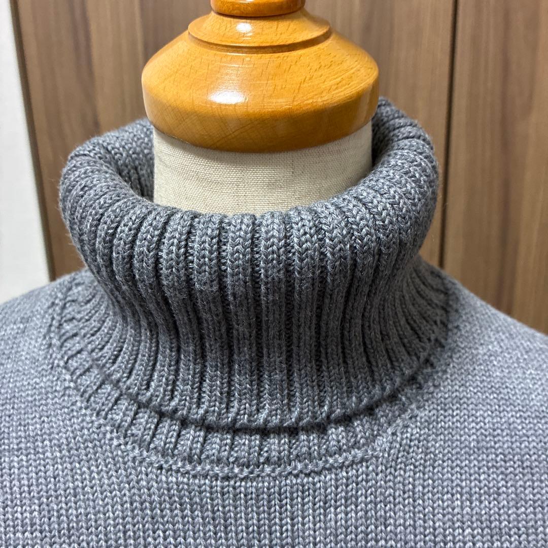 美品　ZANONE（ザノーネ） 5Gグレー タートルネック ニット