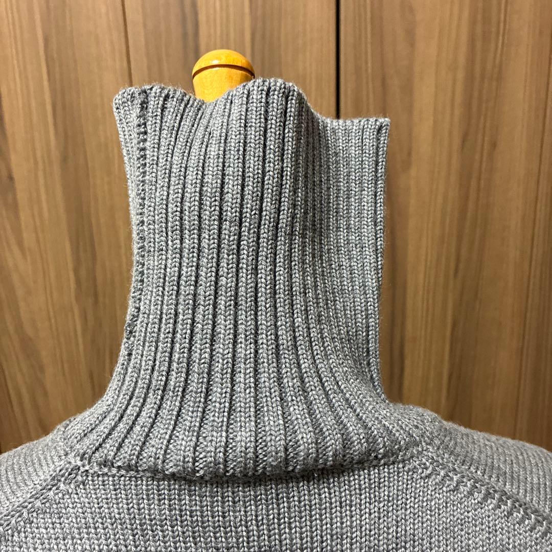 美品　ZANONE（ザノーネ） 5Gグレー タートルネック ニット