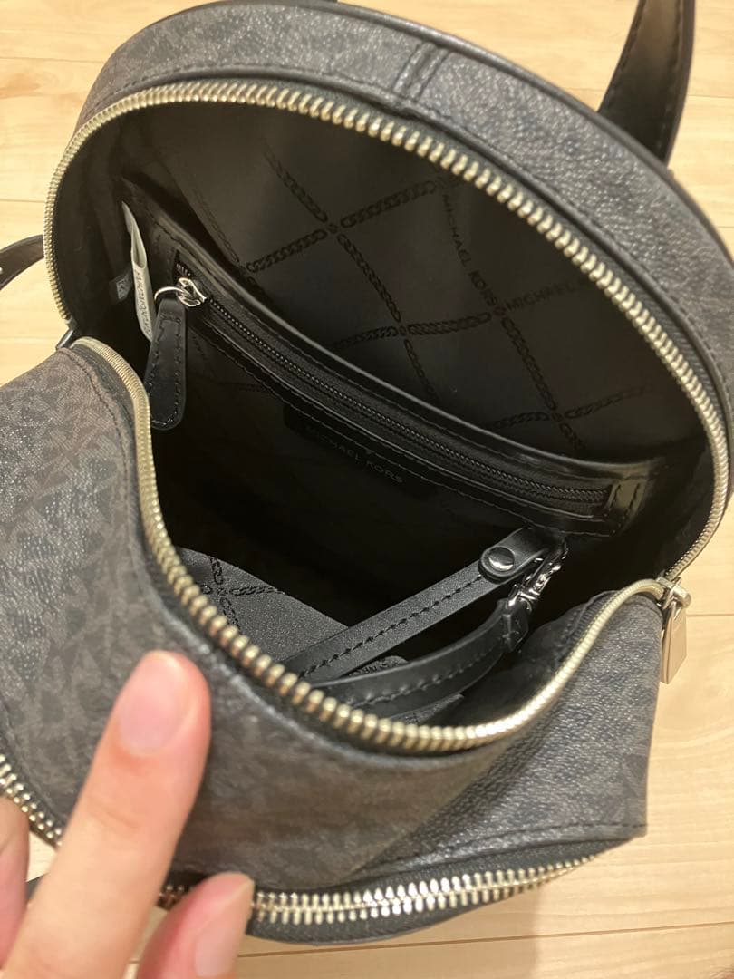 マイケルコース　バックパック　ミディアム　MKシグネチャー　レオパード