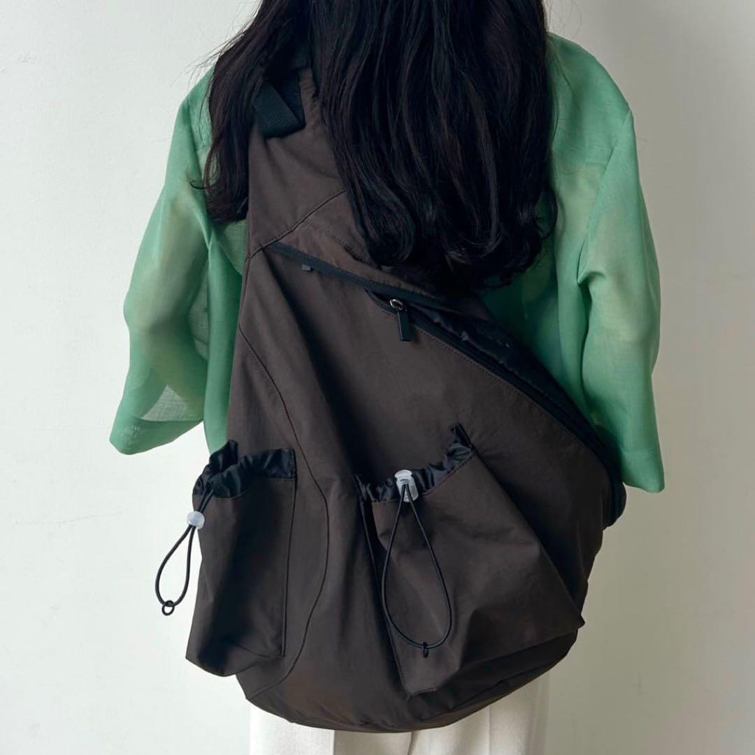 BEAUTY&YOUTH 【別注】MARMOT CAPITALスリングバッグ