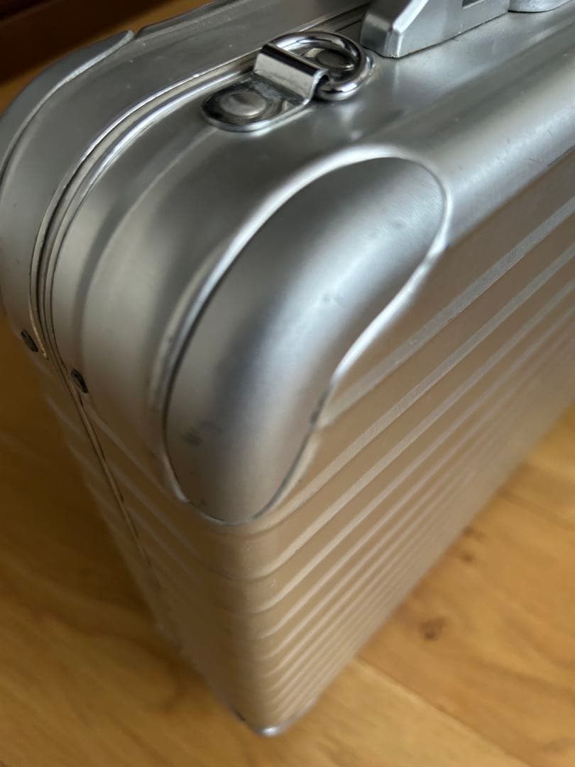 RIMOWA シルバー キャリーケース