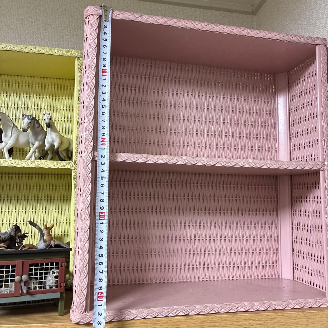 アメリカ　ビンテージ　パウダーピンク　ウィッカーシェルフ
