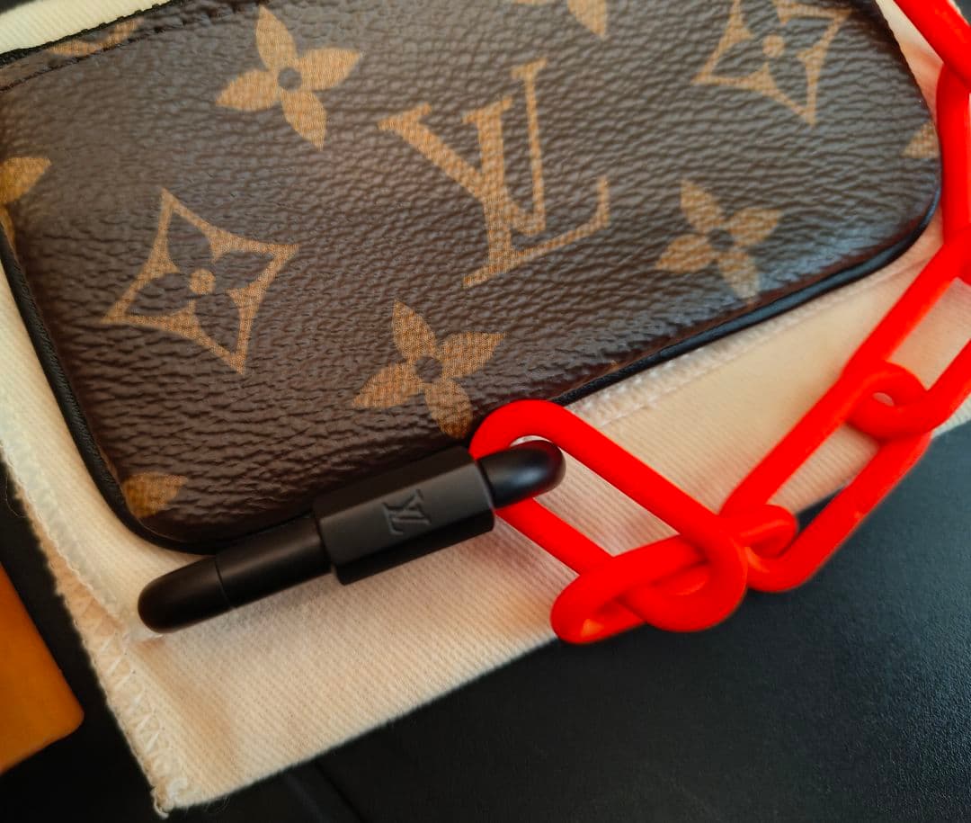 ルイヴィトン ポシェットクレ ヴァージル・アブロー 新品未使用！