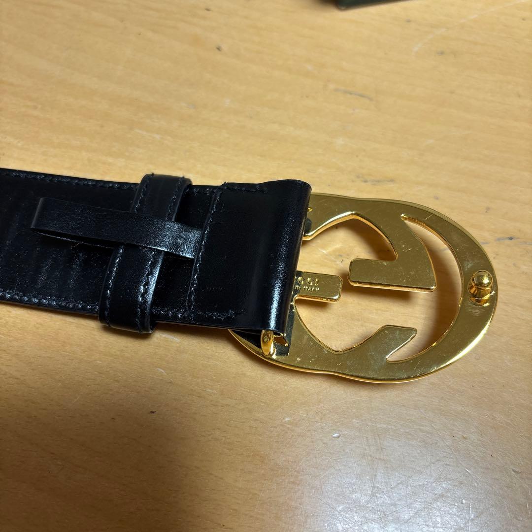 GUCCI ブラック ベルト 75/30 ゴールドバックル