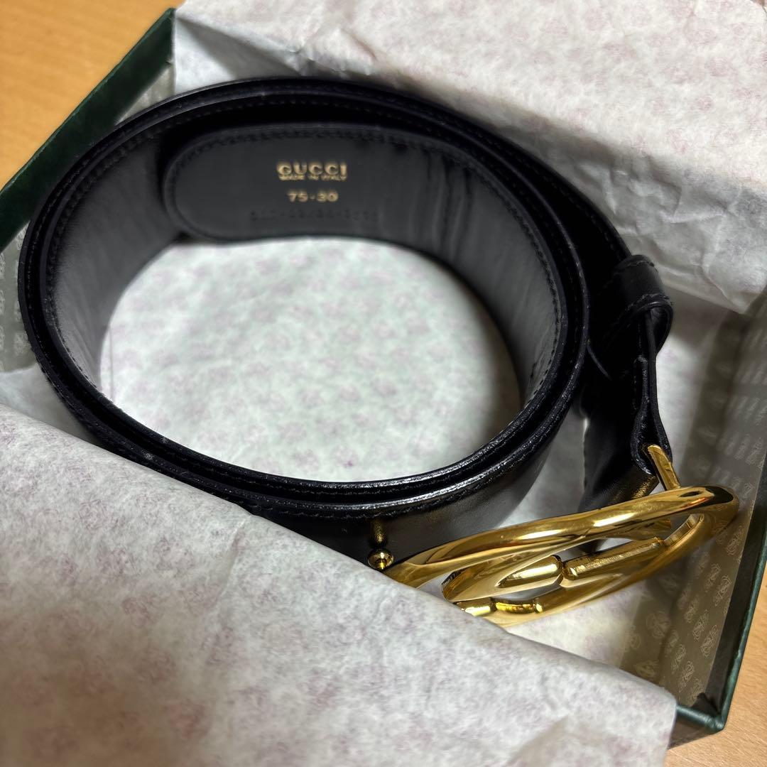GUCCI ブラック ベルト 75/30 ゴールドバックル